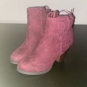 NIB JustFab Purple Ankle Boots size 7